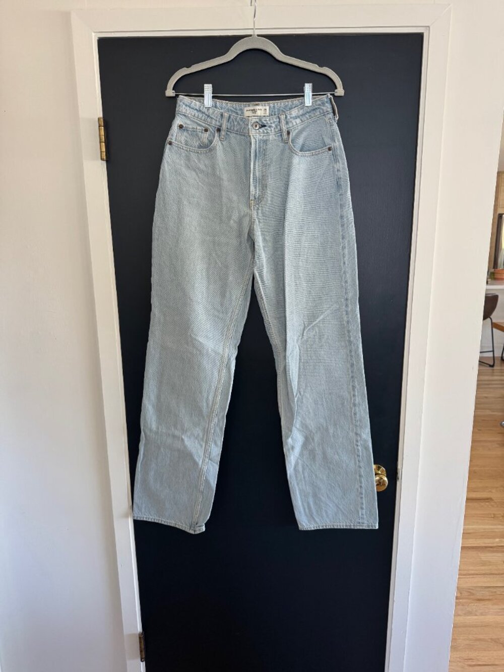Abercrombie High Rise Loose Jeans sz 26 Extra Long